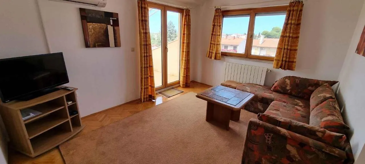 Apartment In Medulin With Two-Bedrooms 3