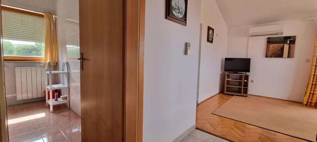 Apartment In Medulin With Two-Bedrooms 3 0*,  Croatie